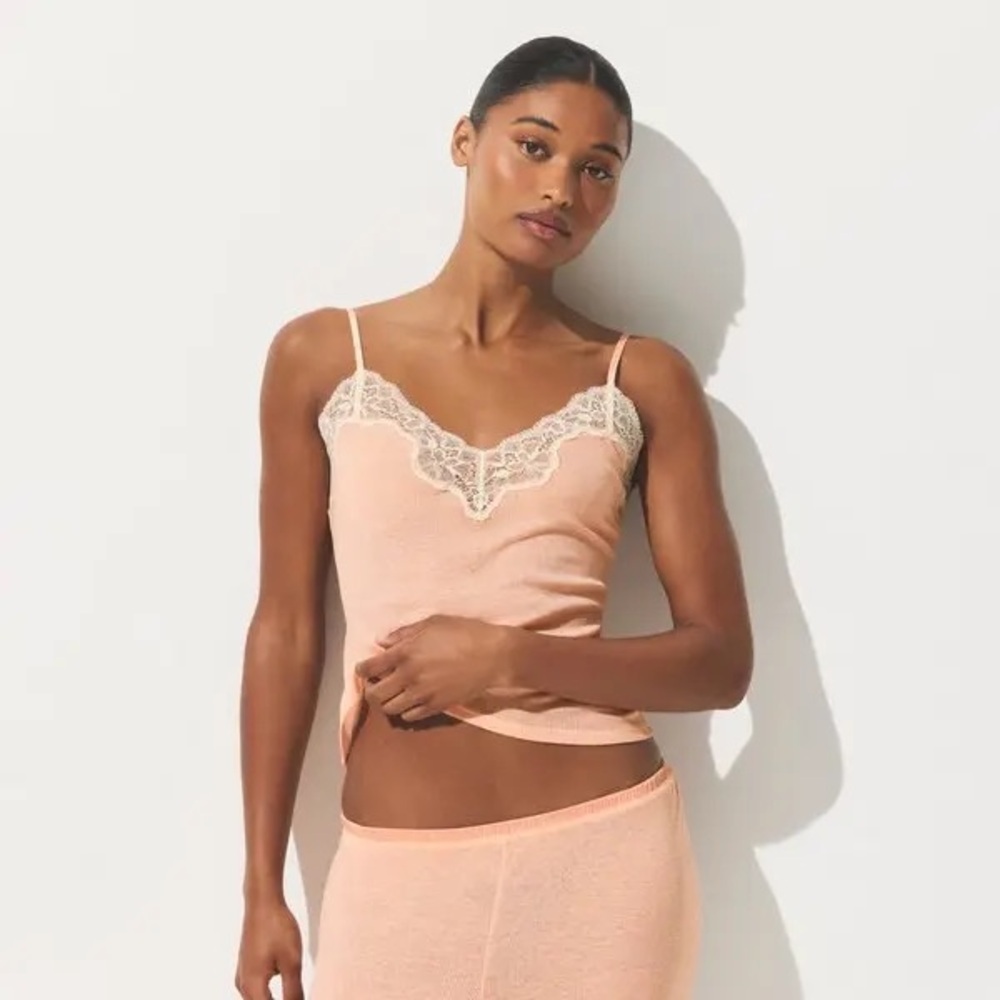SKIMS NEW Sheer Cotton Lace Tank in Villa S